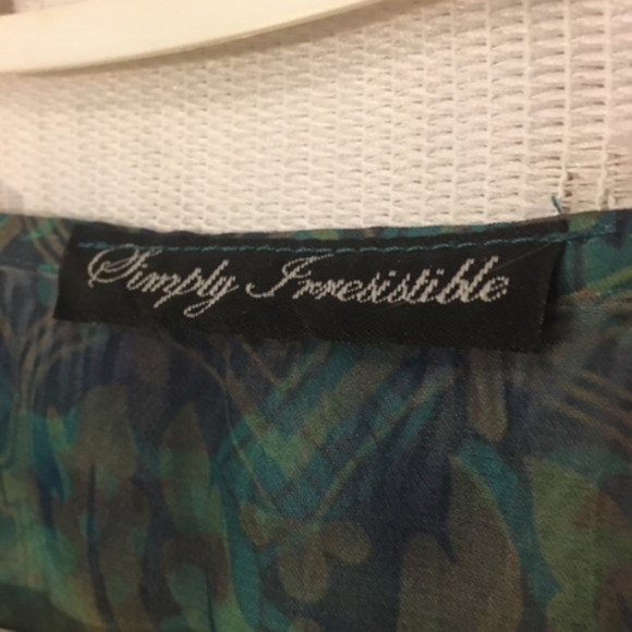 Top - Picture 5 of 6